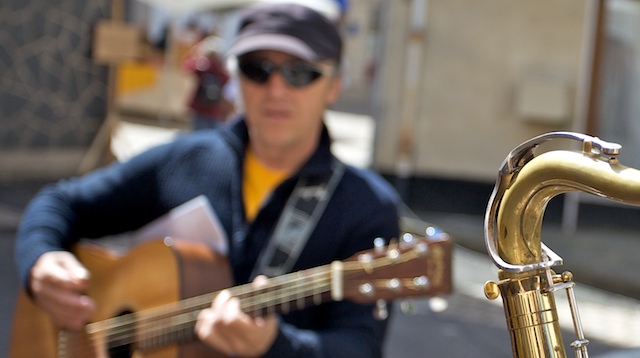 Philippe, le guitariste plus rapide que son ombre!00020