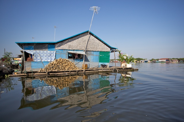 La maison qui flotte 00477