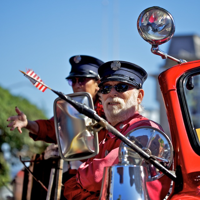 Pompiers, nous sommes...