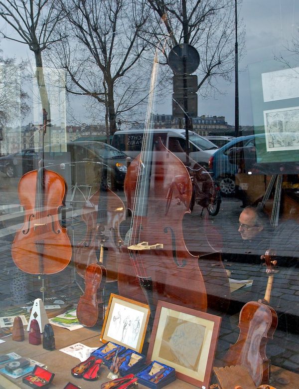 Tout ouïe pour l'orchestre philharmonique urbain des cordes et des vents